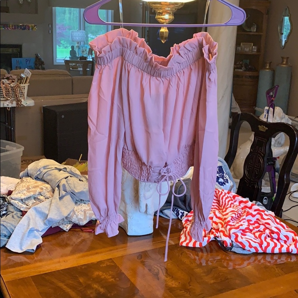 Pink top - Picture 3 of 3